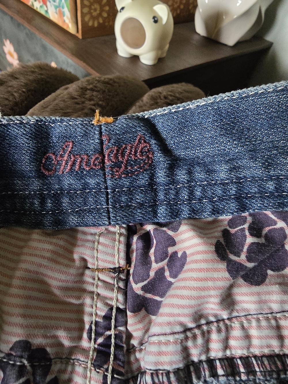 Two Pairs of Distressed Blue Denim Jeans American Eagle - Picture 3 of 5
